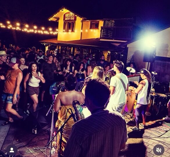 Os Alquimistas at Northwest Nature Shop and Vida Bakery on First Fridays in Ashland