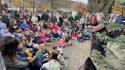 Holiday Magic Show at Northwest Nature Shop Friday November 24